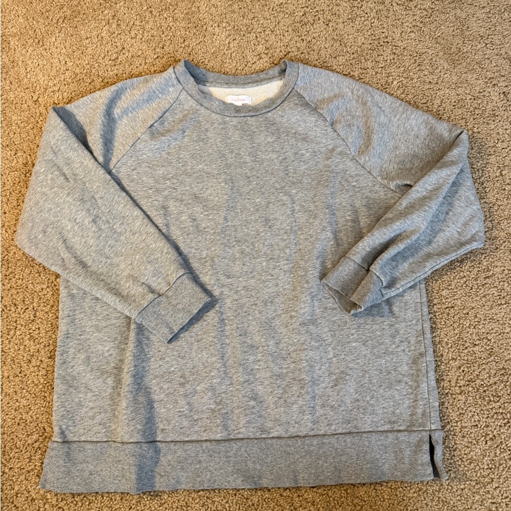 Colsie Light Gray Raglan Sweatshirt